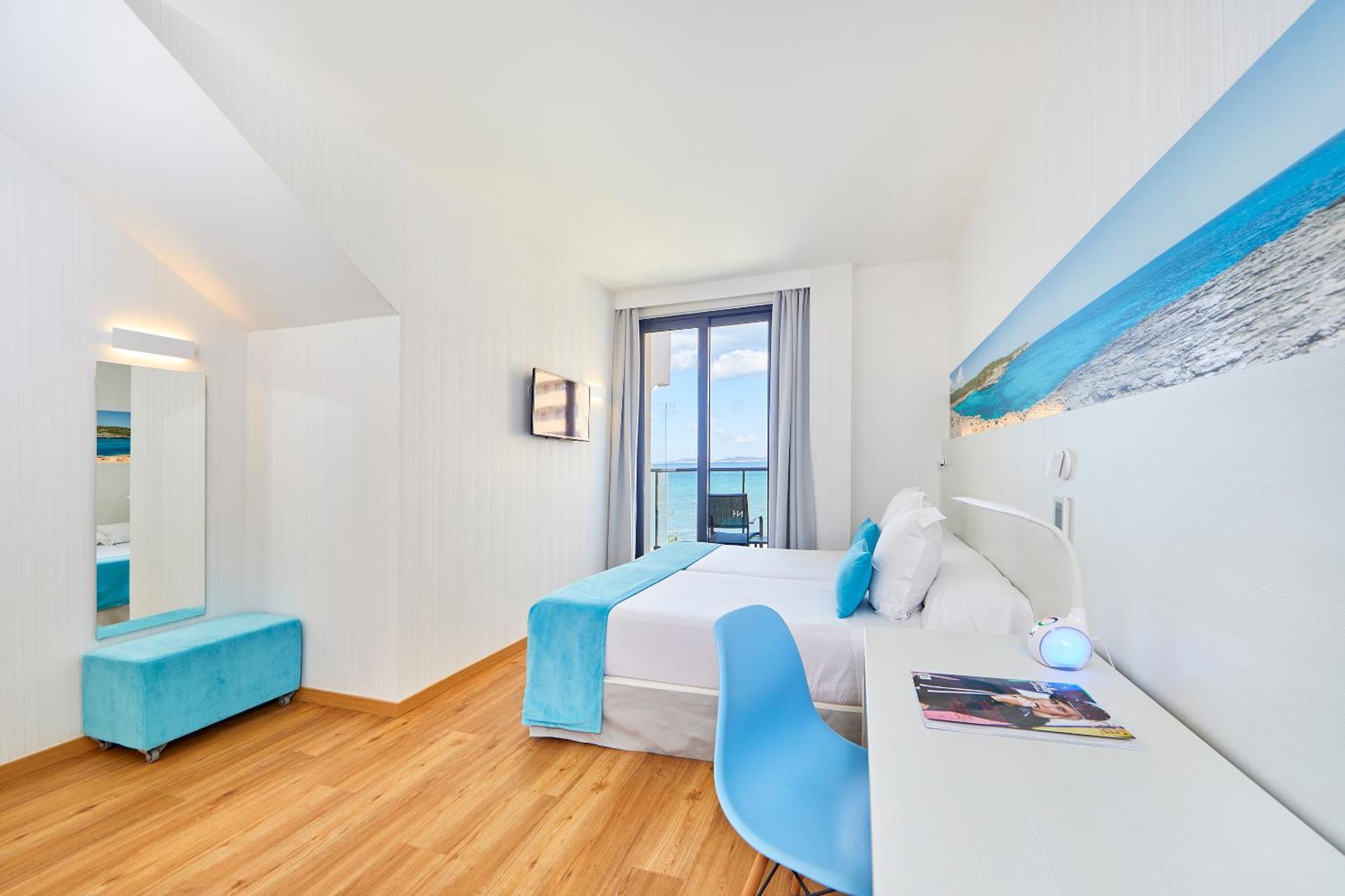 Superior Doppel- oder Zweibettzimmer mit seitlichem Meerblick und Solarium