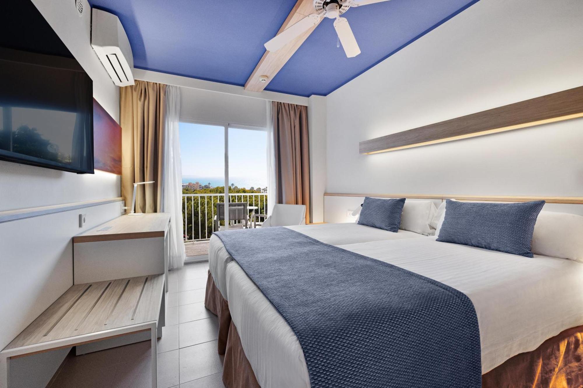 Double Room with Balcony and Sea View,1526050000:JPEG