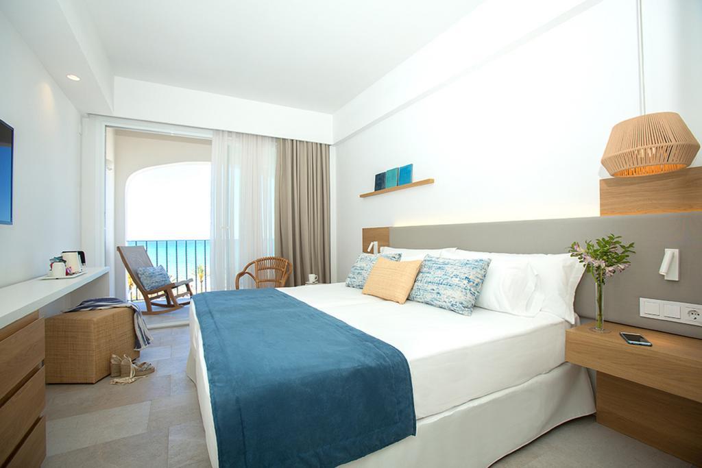 Double Room Direct Sea View,698949639:JPEG